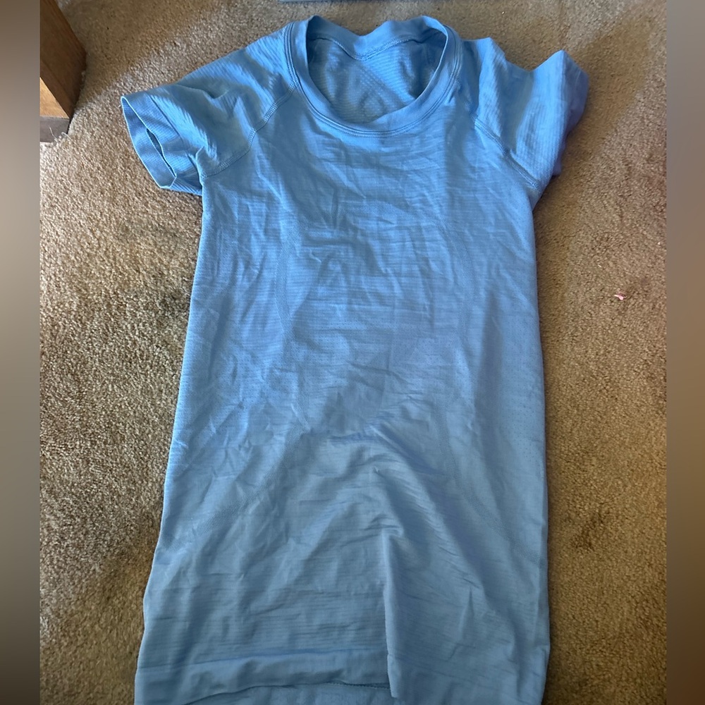 lululemon athletica Blue Short Sleeve Tee